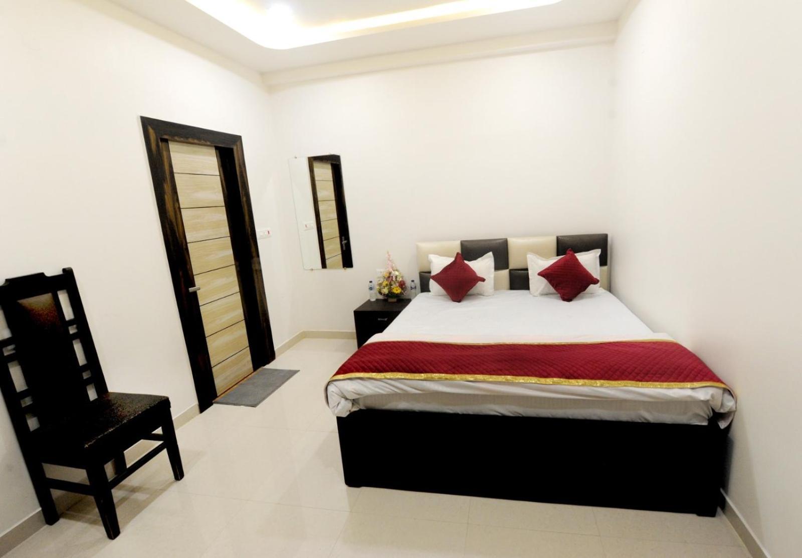 Golden Inn Prayagraj Exterior photo